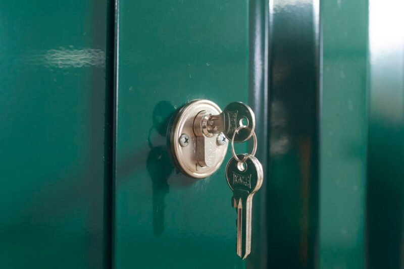 Flat Packed Metal Storage Container (Powder Coated) - Image 4